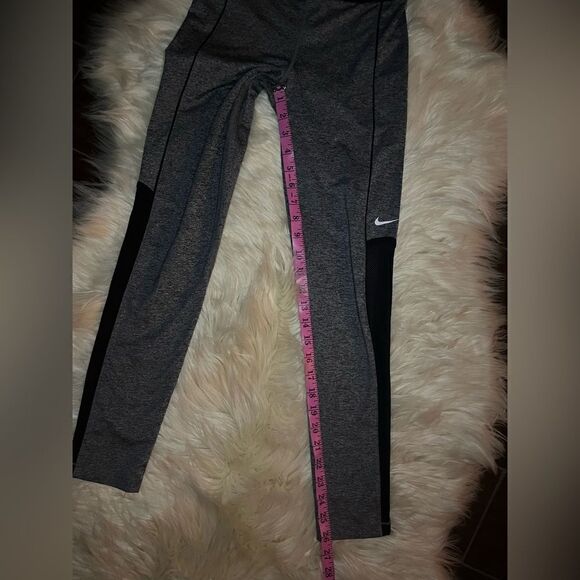 Nike Pro heathered grey leggings sz small - Picture 6 of 6